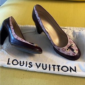 Louis Vuitton heels - lightly used!